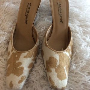 Charles David Faux Cow Hide Slide